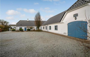 7 Bedroom Stunning Home In Outrup